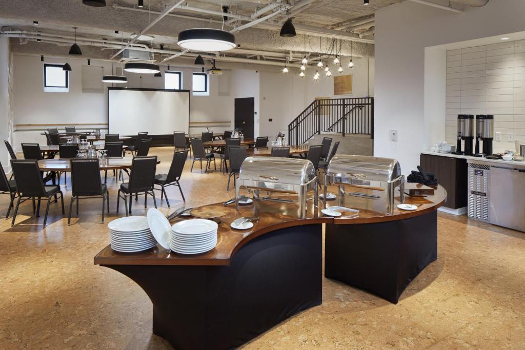 TRYP by Wyndham Pittsburgh/Lawrenceville photo