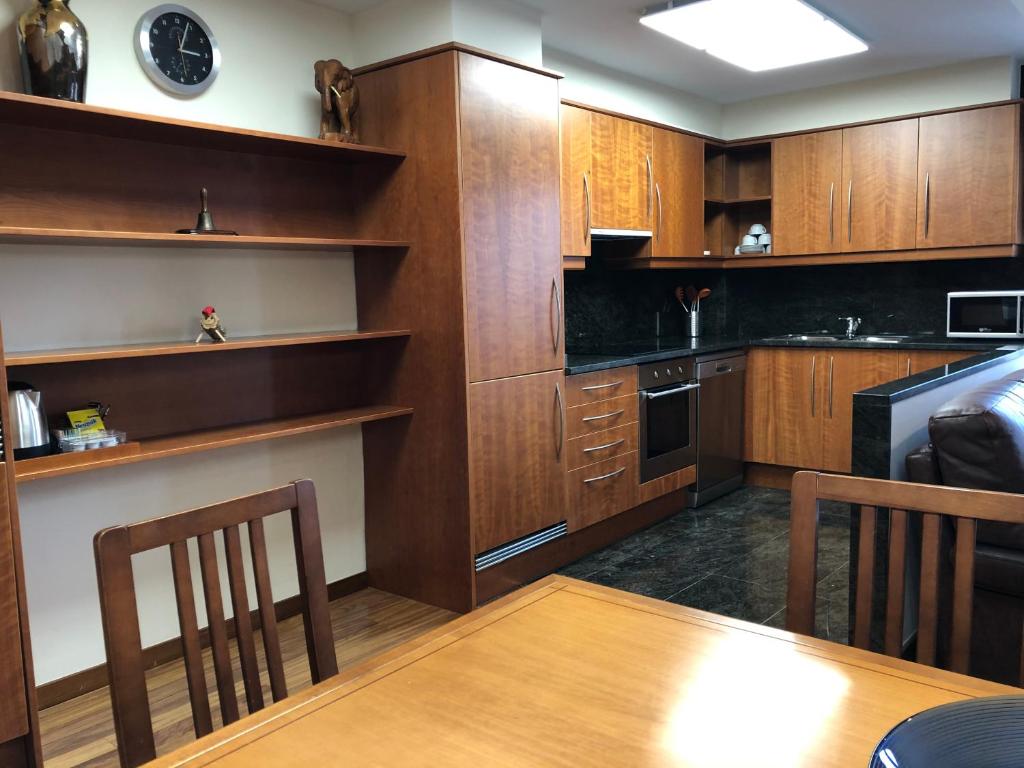 Kuchyňa alebo kuchynka v ubytovaní Apartaments Vicus 2 con vistas a la Plaza Mayor de Vic