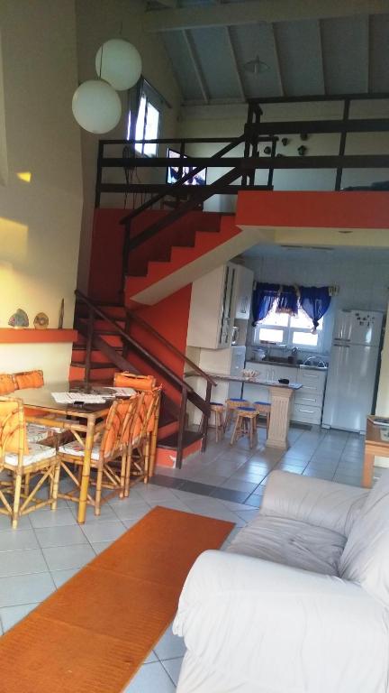  Casa Espetacular no coração de Imbé