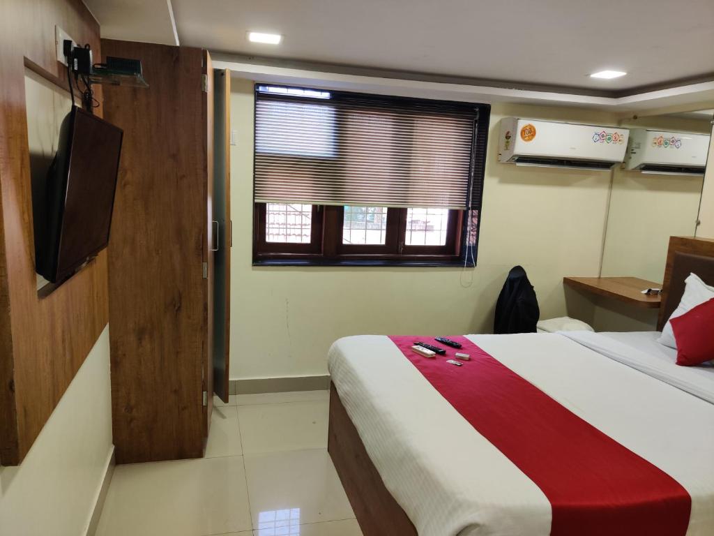 Hotel Happyland - Deluxe Double Room