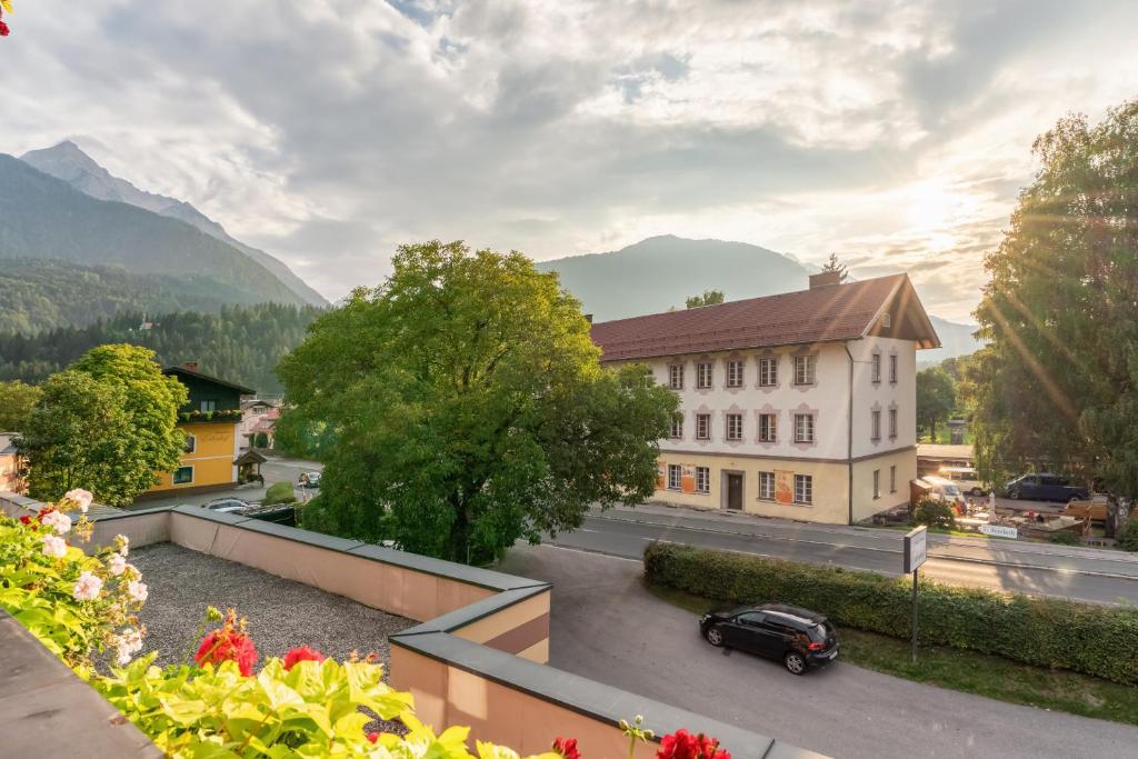 Nespecifikovaný výhled na hory nebo výhled na hory při pohledu z hotelu