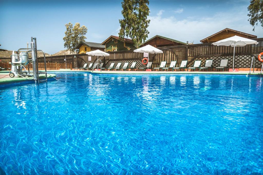 Piscina en o cerca de Camping Fort Bravo