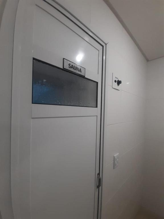  Apto 2 Qtos suite Temporada na Praia de Itapoa