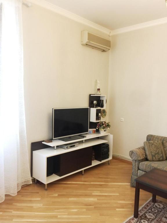 لابی و فضای عمومی Your home in Yerevan - تصویر ۵