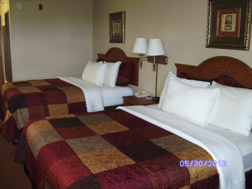 All American Inn & Suites Branson photo