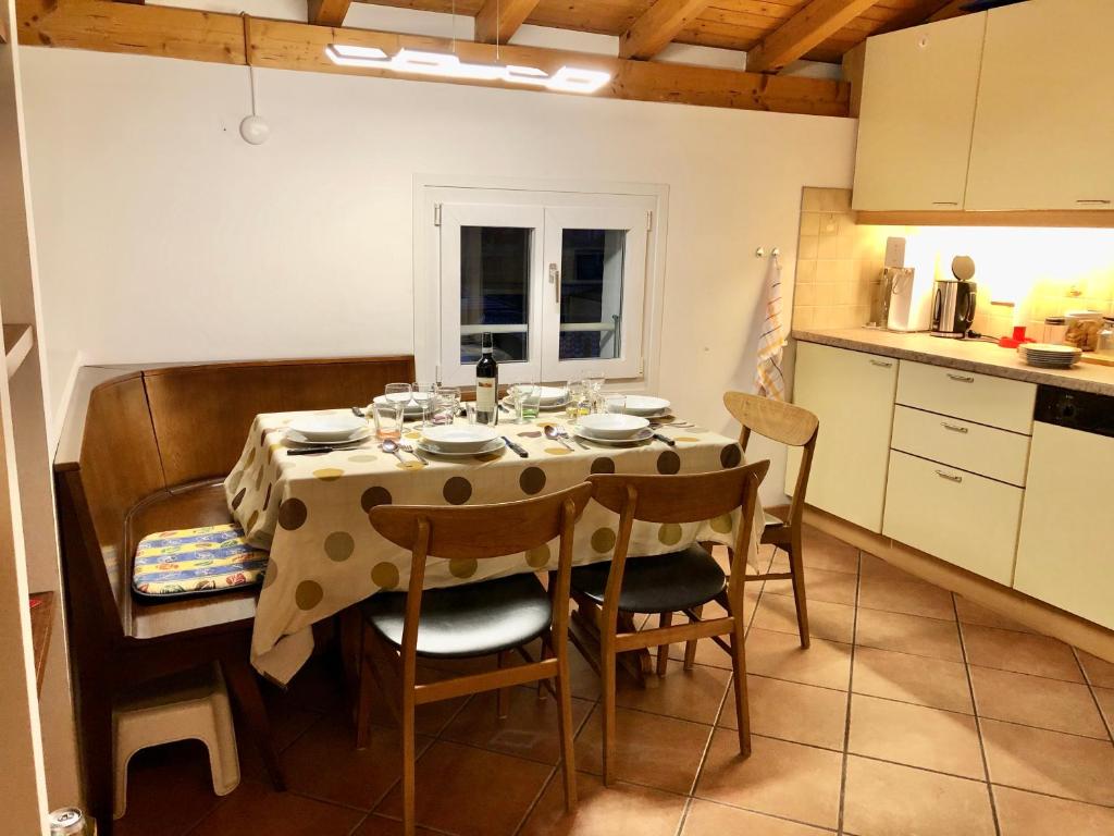 Kuchyň nebo kuchyňský kout v ubytování Comano Lugano Ticino - B&B Walterina