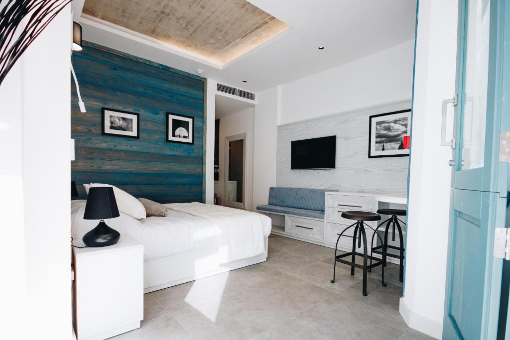 Valletta Collection - Ordinance Suites - 5