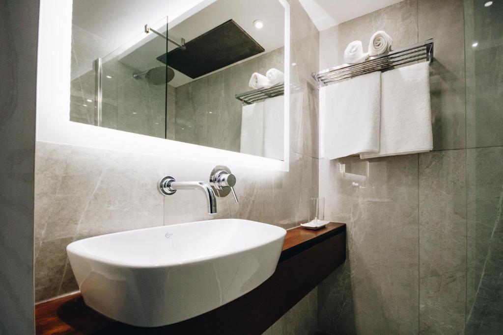 Valletta Collection - Ordinance Suites - 16