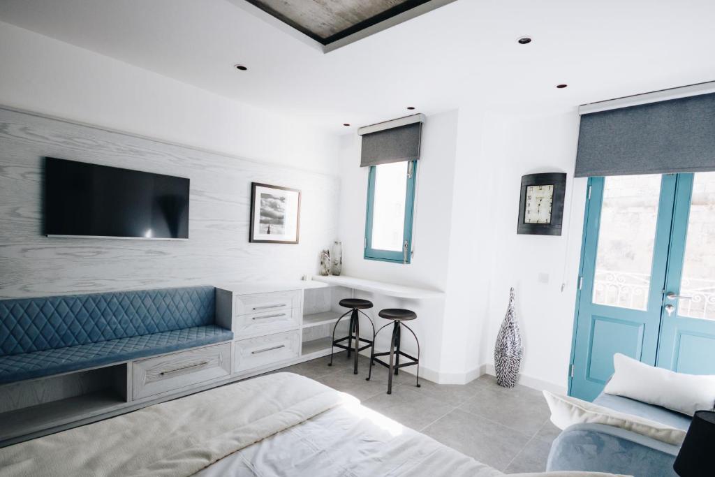 Valletta Collection - Ordinance Suites - 14