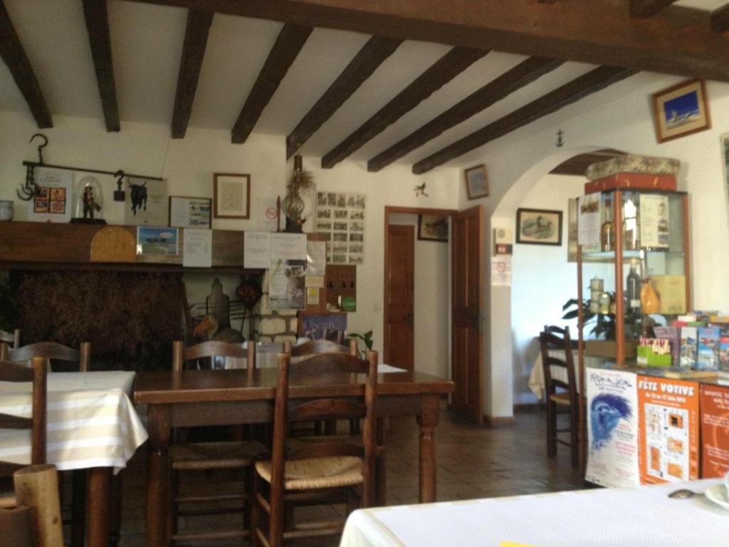 Nápoje v ubytování Auberge de la Fadaise