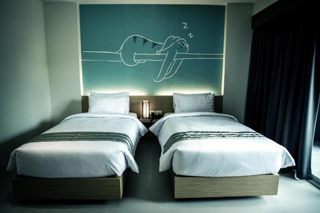 TIRAS Patong Beach Hotel - Resim 20