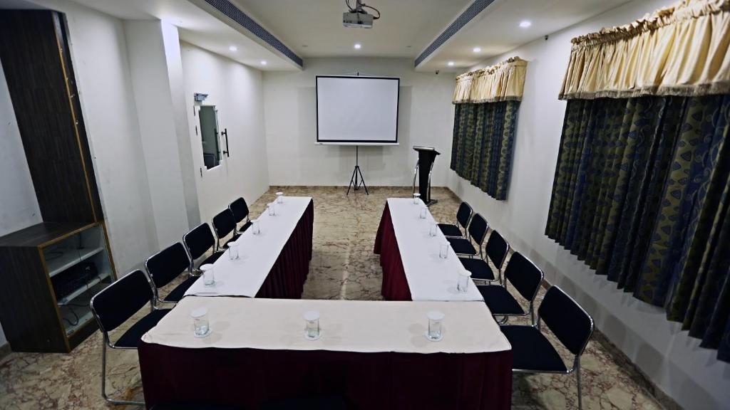 Konferenční prostory v ubytování Lakshmi Hotel
