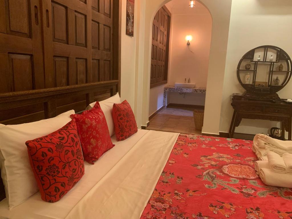 The J Break Boutique - Double Double Double Room
