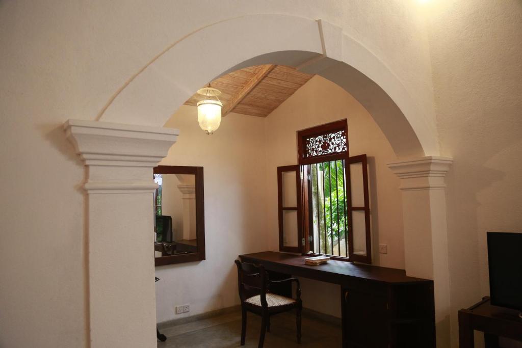 Ceylon Olive Galle - 6