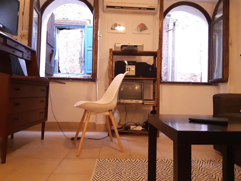 Kuchnia lub aneks kuchenny w obiekcie Apartment Zdenac Lux