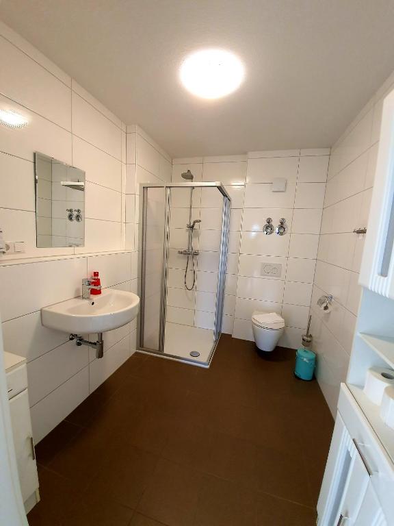 Kempf Apartments - 14