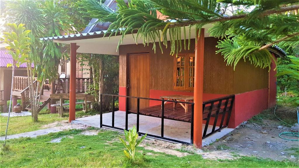 Koh Jum Coral Bay Resort - 1