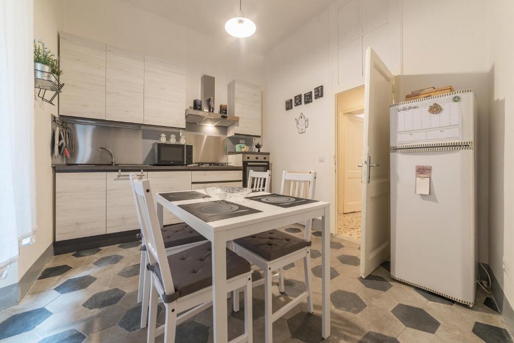 Kuchnia lub aneks kuchenny w obiekcie Ad un passo da Villa Borghese Apartment