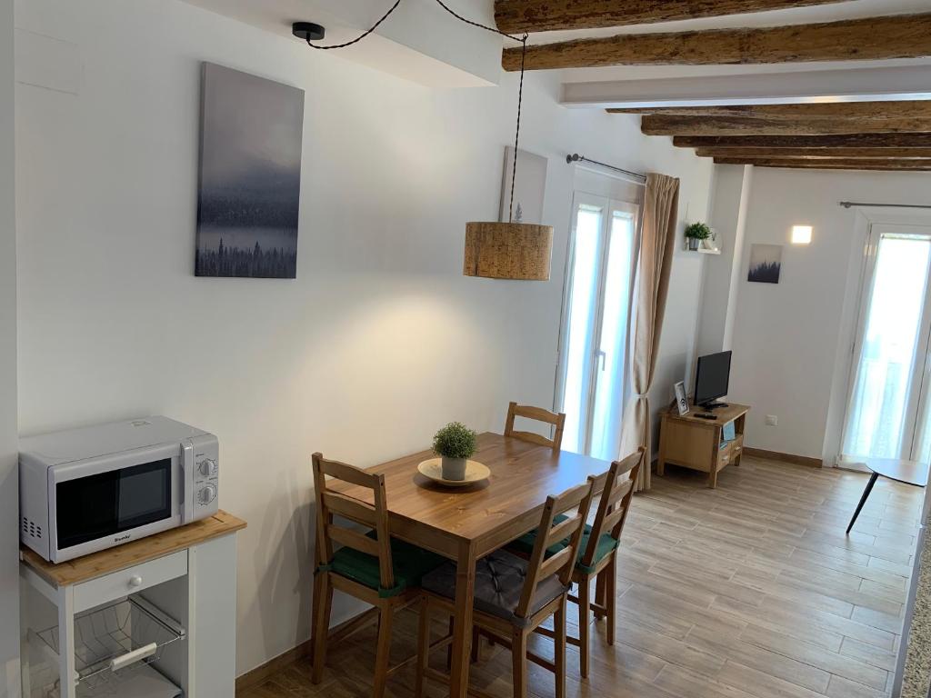 Kuchyňa alebo kuchynka v ubytovaní APARTAMENTS IMPRO