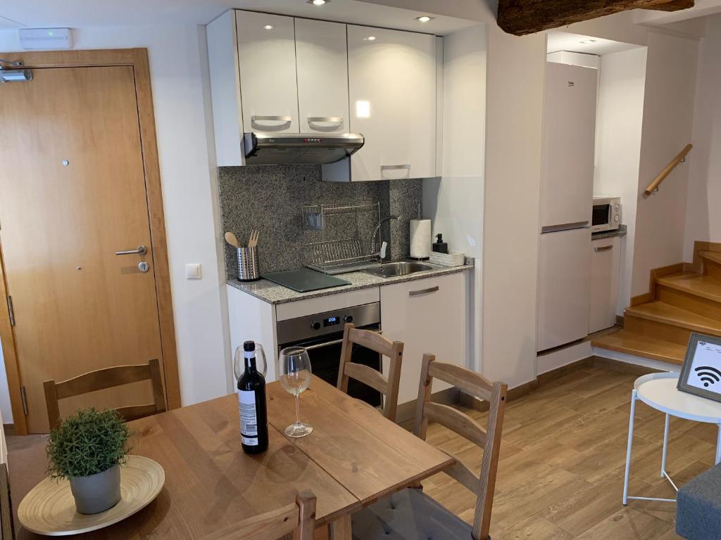 Kuchyňa alebo kuchynka v ubytovaní APARTAMENTS IMPRO