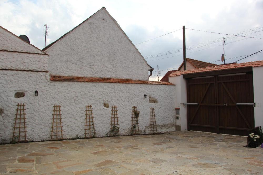 Fotografie z fotogalerie ubytování Chalupa Jevišovice 137 v destinaci Jevišovice