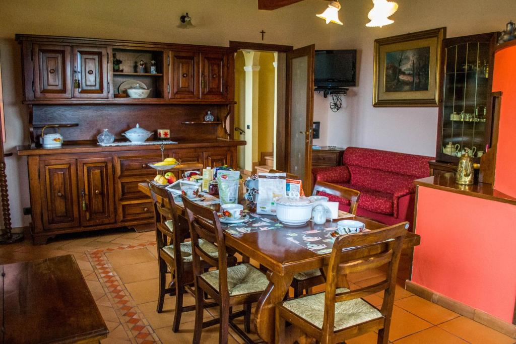 A kitchen or kitchenette at Antiche Vie B&B