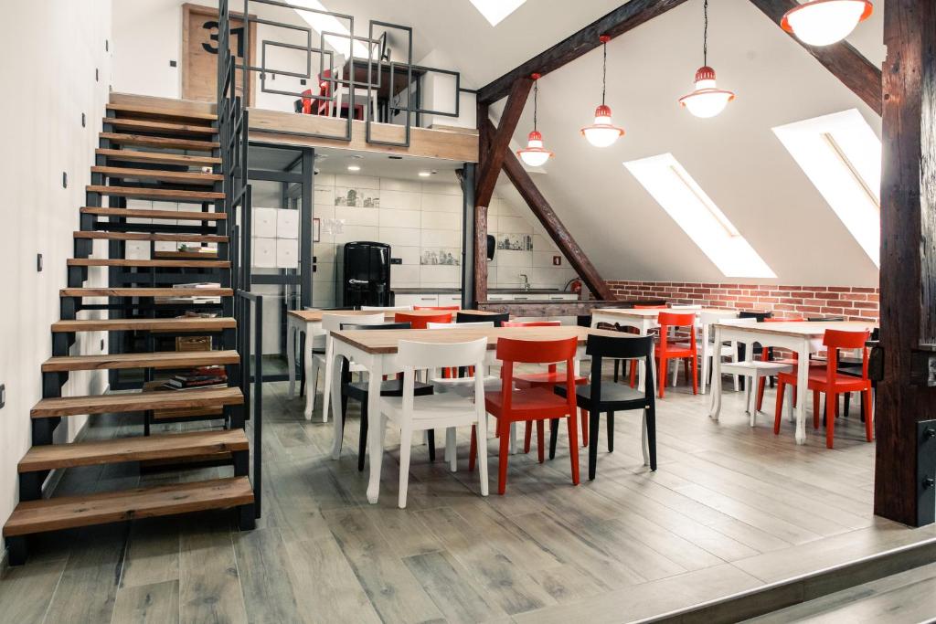 Restaurace v ubytování Hostel Vila Pohorje
