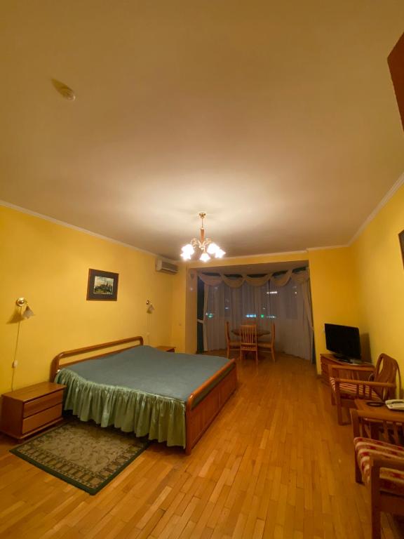 TV a/nebo společenská místnost v ubytování Hotel Obolon
