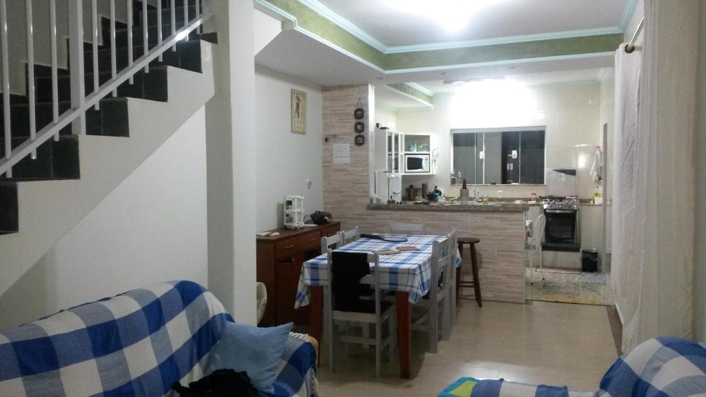  Excelente Sobrado - 120 m da Praia Enseada Ubatuba