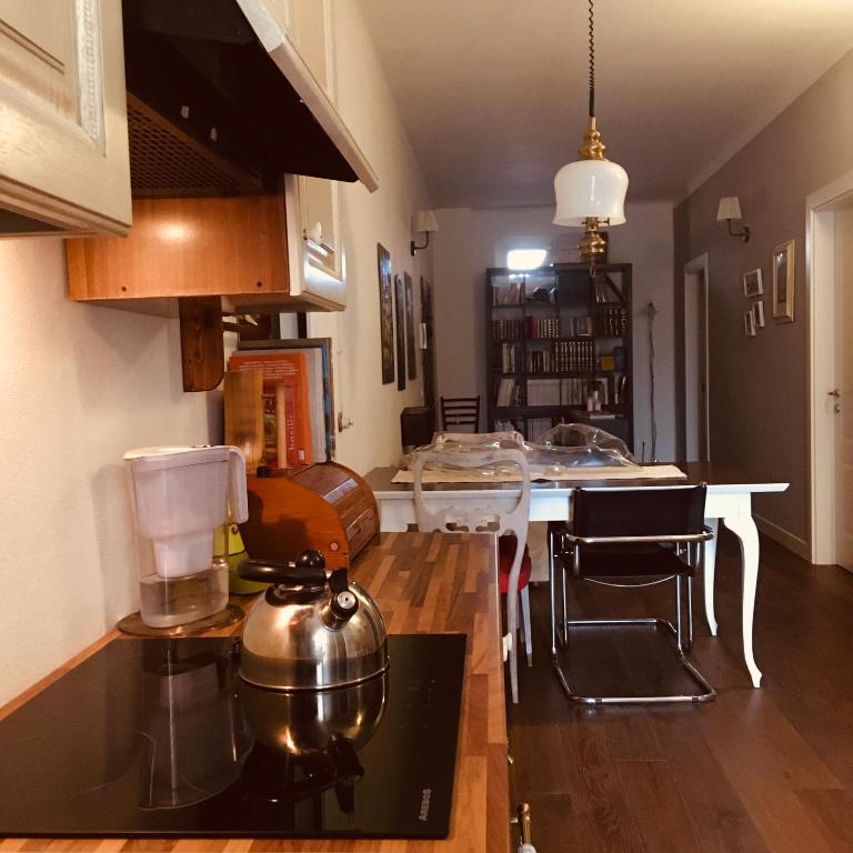 Kuchnia lub aneks kuchenny w obiekcie A casa di Nat