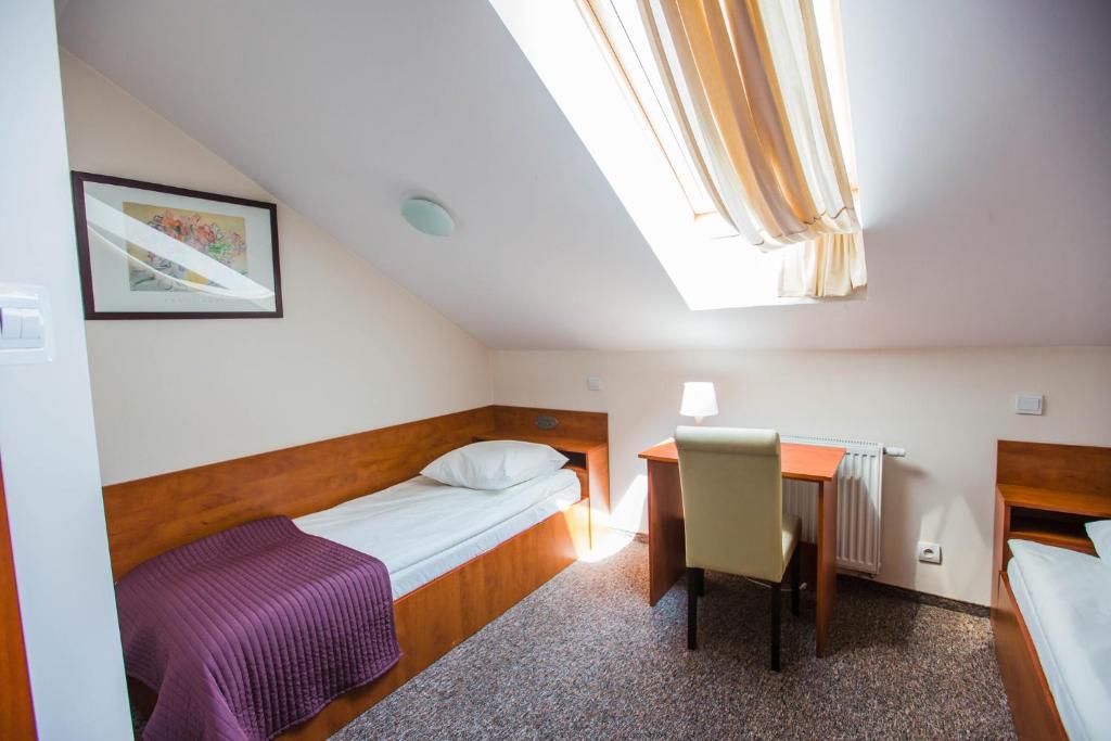 Orion Hotel Parczew - Large Single Room