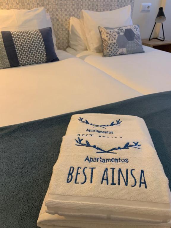 Postel nebo postele na pokoji v ubytování Apartamentos Best Ainsa