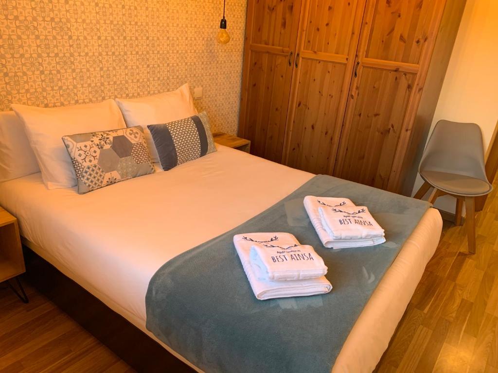 Postel nebo postele na pokoji v ubytování Apartamentos Best Ainsa