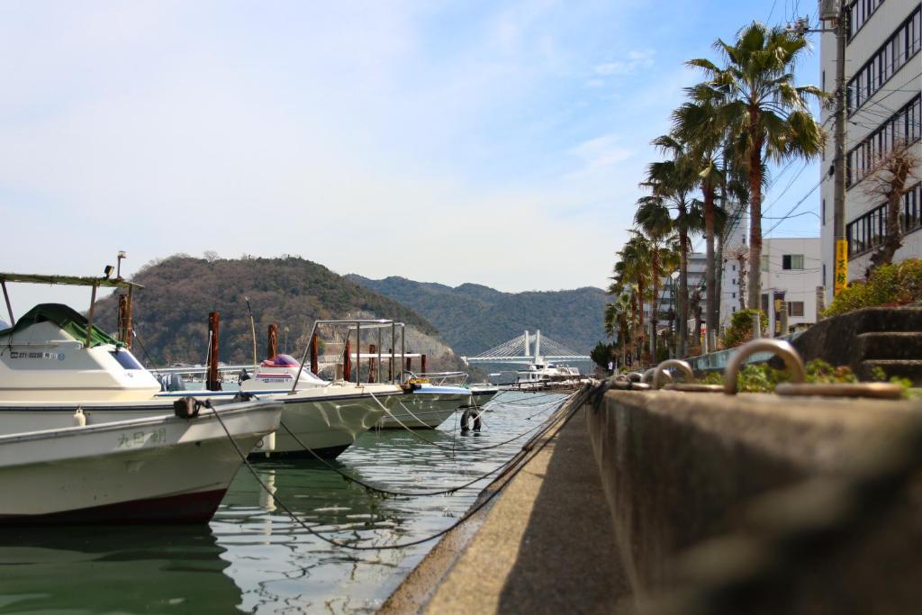 Fotografie z fotogalerie ubytování The English Clubゲストハウス v destinaci Hinase
