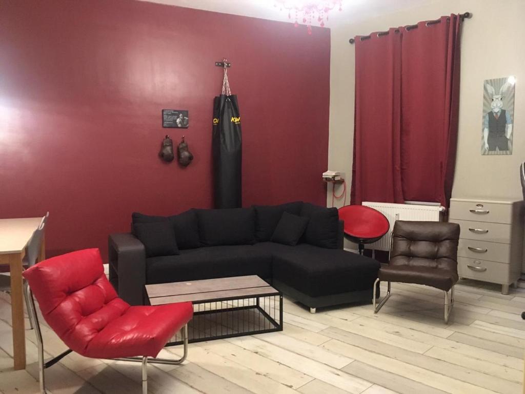 Зона вітальні в Great Apartment in Berlin Alexanderplatz