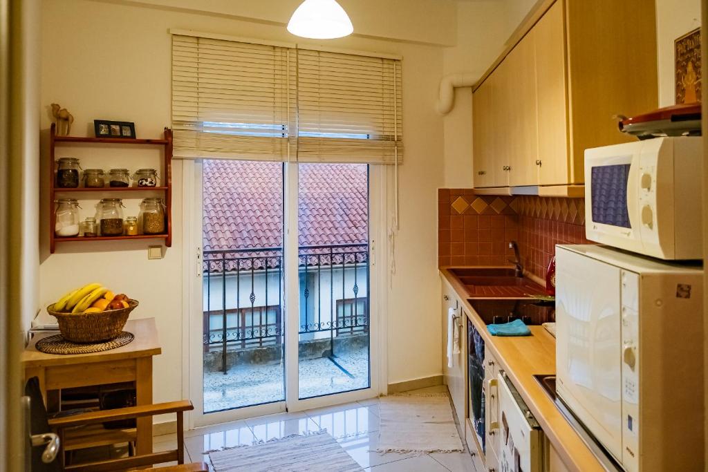 Kuchyňa alebo kuchynka v ubytovaní 2 Bedrooms-Perfect Center Location-Amazing View