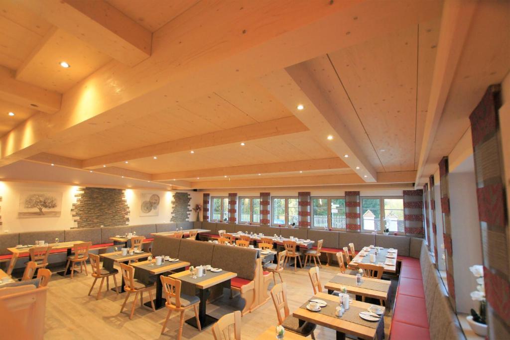 Restaurace v ubytování Landgasthof Penn