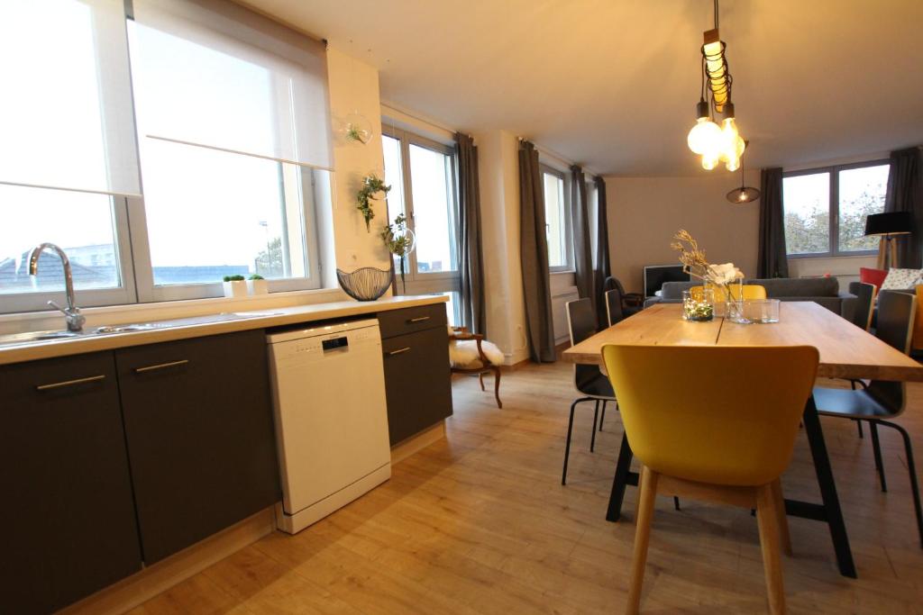 Colmar City Center - Bright and Large Appartement REMPARTS – photo 35