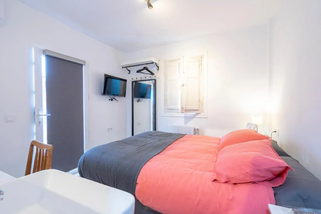 Habitación independiente-Junto a IFEMA y AEROPUERTOA, Madrid, Spain