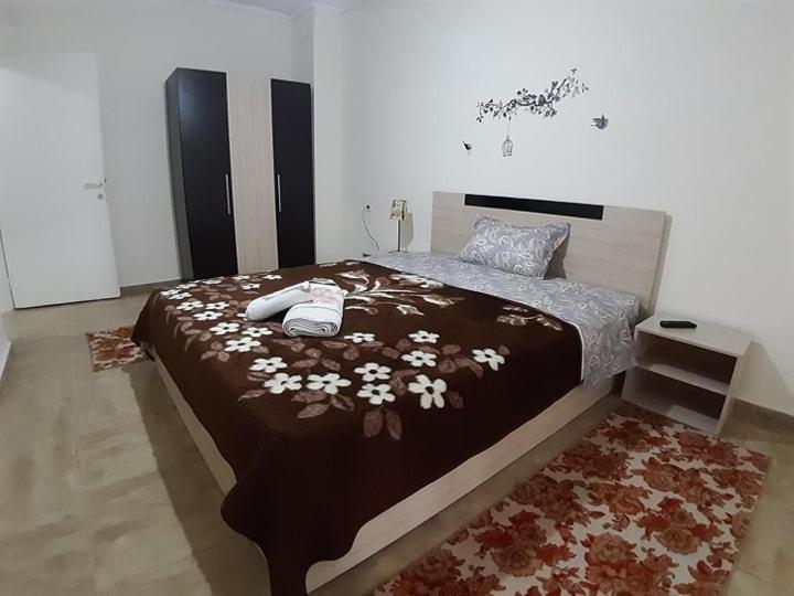 kosta's apartment 2 - 9