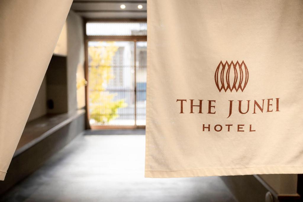 Certifikát, hodnocení, plakát nebo jiný dokument vystavený v ubytování THE JUNEI HOTEL Kyoto Imperial Palace West