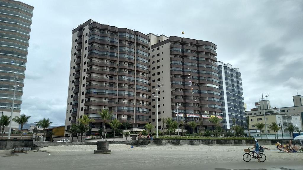  APTO DE FRENTE PARA O MAR - CAIÇARA