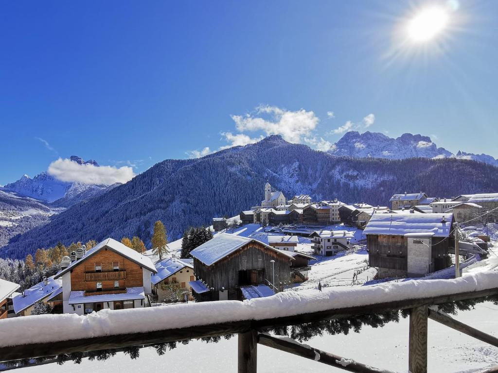 Foto dalla galleria di Cesa da Riz a Colle Santa Lucia