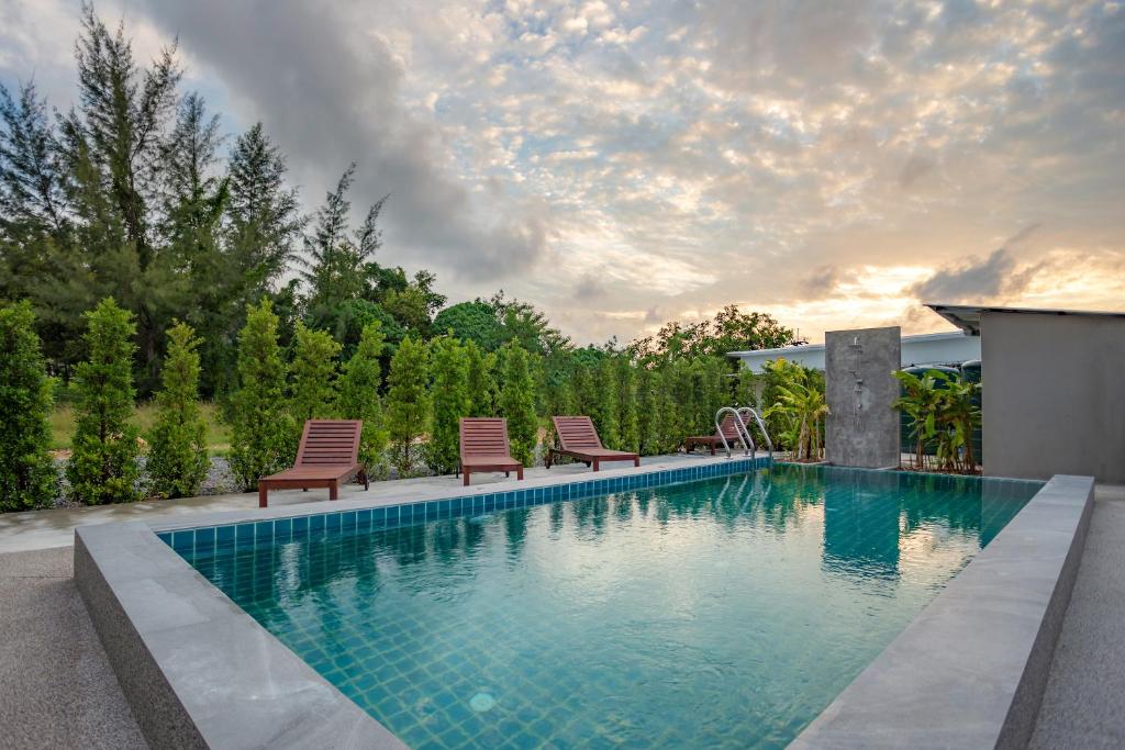 Bazén v ubytování Malinee Resort nebo v jeho okolí