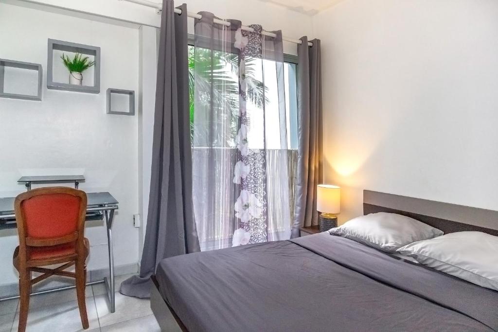 Philibert - T2 meublé en centre ville de Saint-Denis - Apartamento De Una Habitación