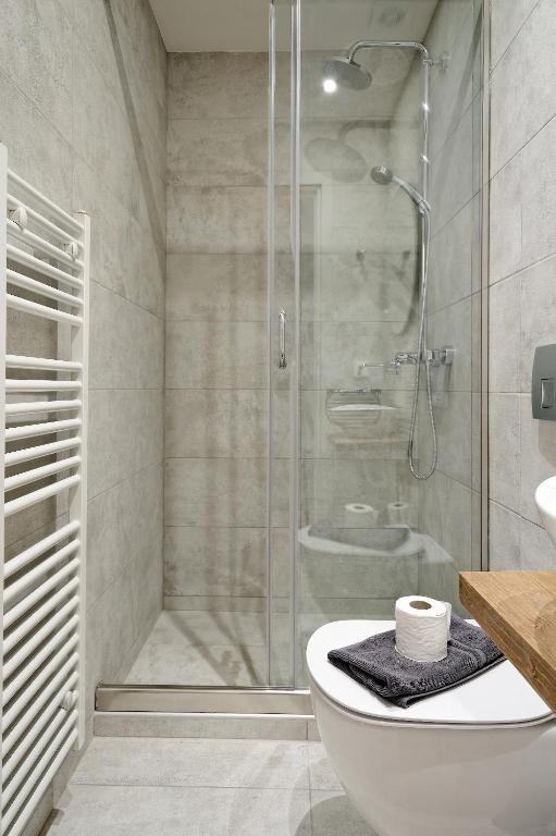Odyssey Residence 5