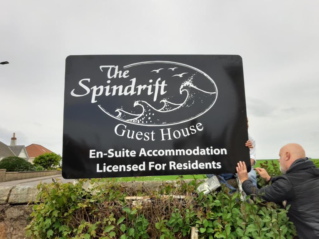 Certifikát, hodnocení, plakát nebo jiný dokument vystavený v ubytování The Spindrift Guest House