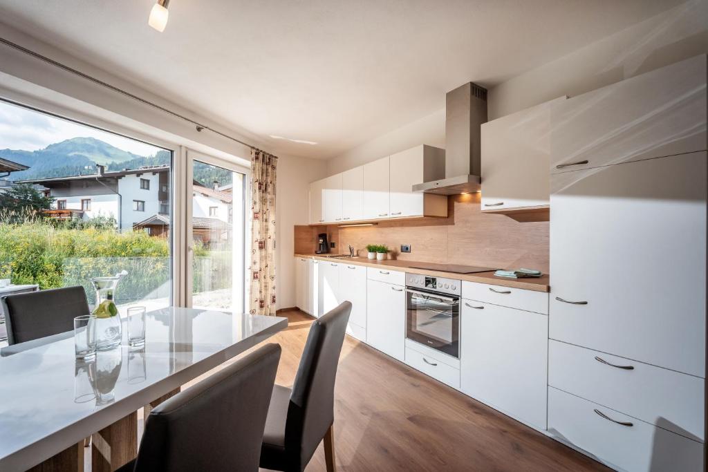 Kuchyňa alebo kuchynka v ubytovaní Ferienwohnung Riedmann