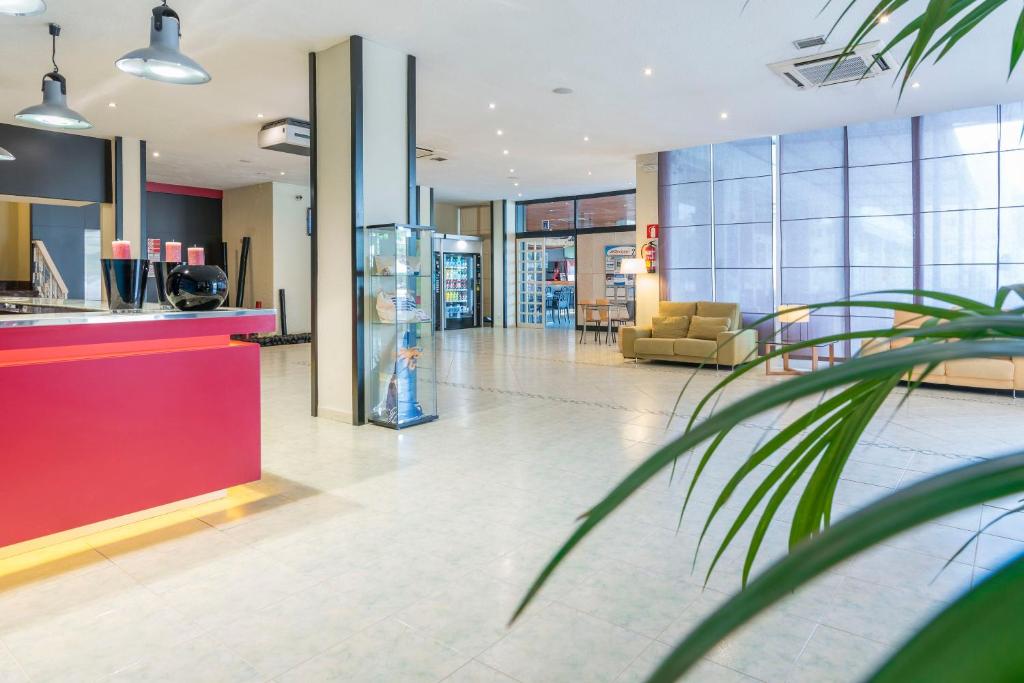 Vstupní hala nebo recepce v ubytování azuLine Hotel Pacific