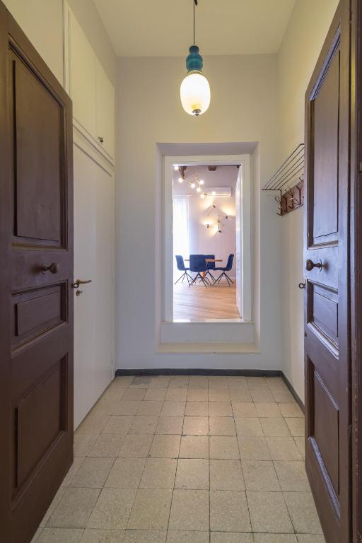 Foto dalla galleria di Design Apartment Next Sorbillo on Tribunali St By HouseinNaples a Napoli